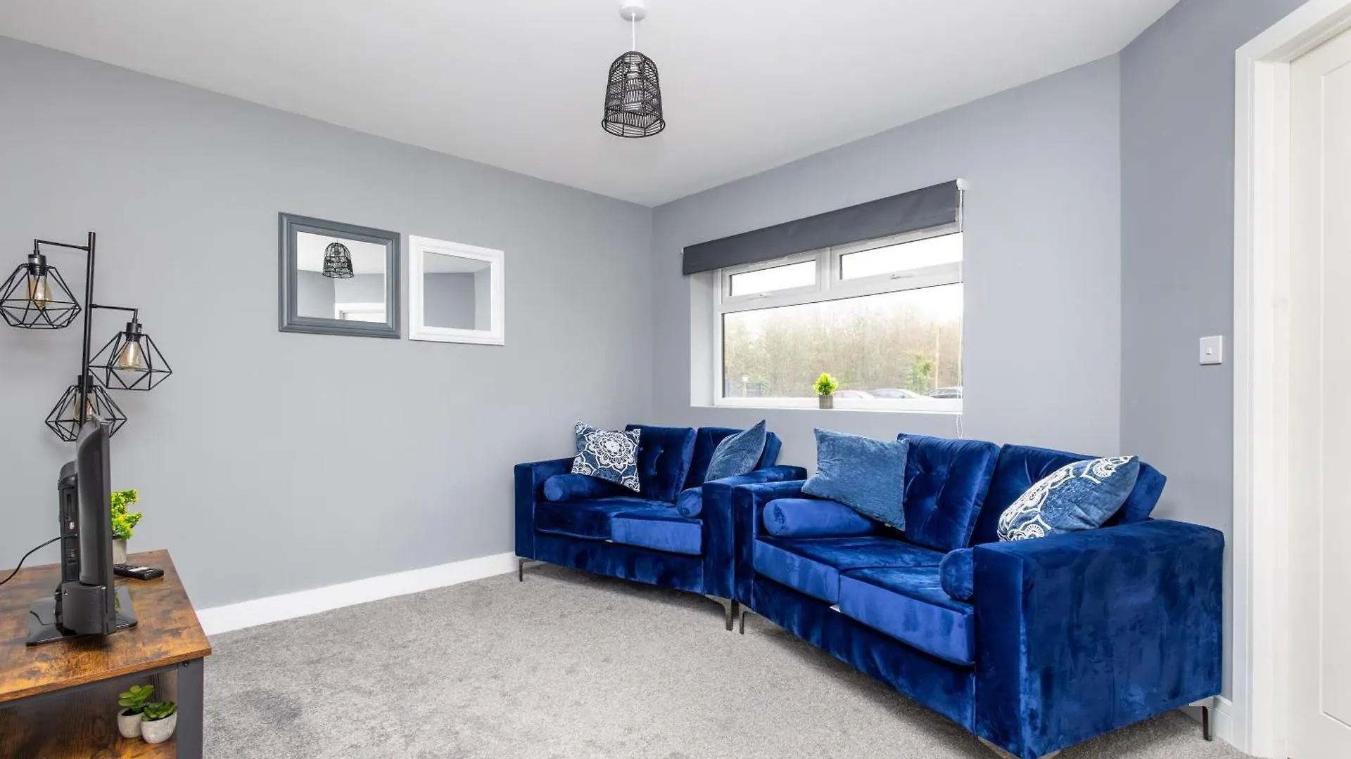 Alt-Stay Accommodation - Lofthouse, Wakefield M1 - 3 Bed En-Suite With Parking - Ideal For Contractors & Long Stays